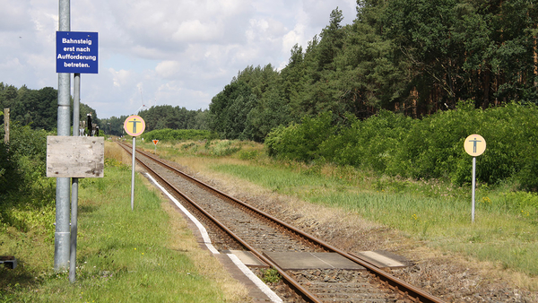 Gleisüberquerung in Bölzke, Foto: Michael Jungclaus, MdL
